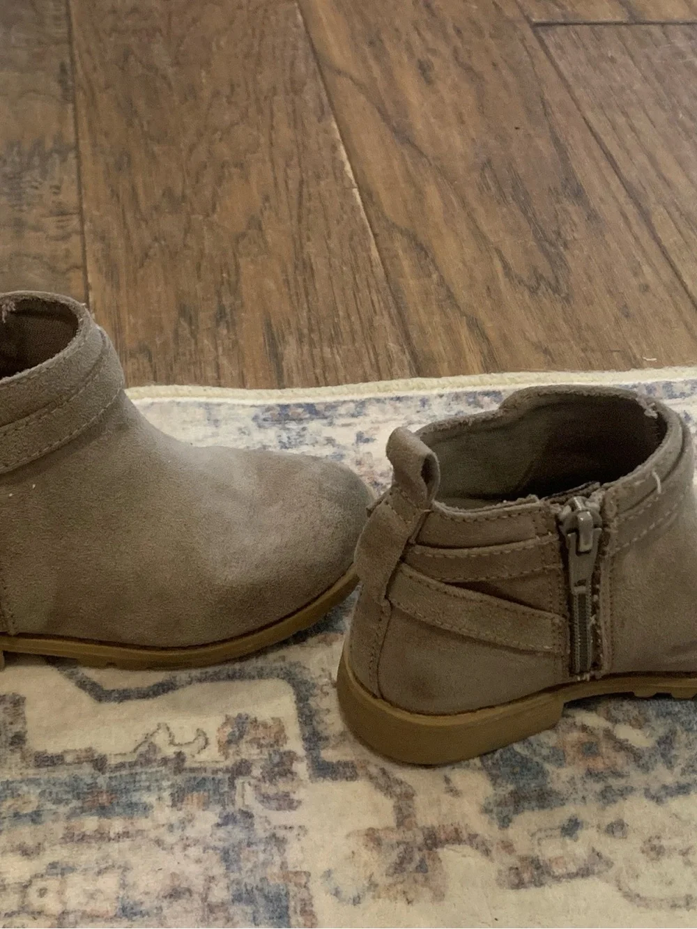 Old Navy Kids Suede Ankle Boots in Taupe